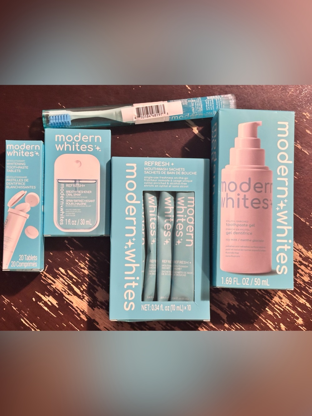 New! Refresh Modern Whites Toothpaste & Oral Care Set